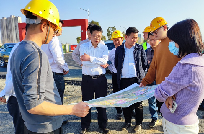 市政公用集團劉順保到朱橋東路項目、昌東三路項目、秦坊安置房項目調(diào)研