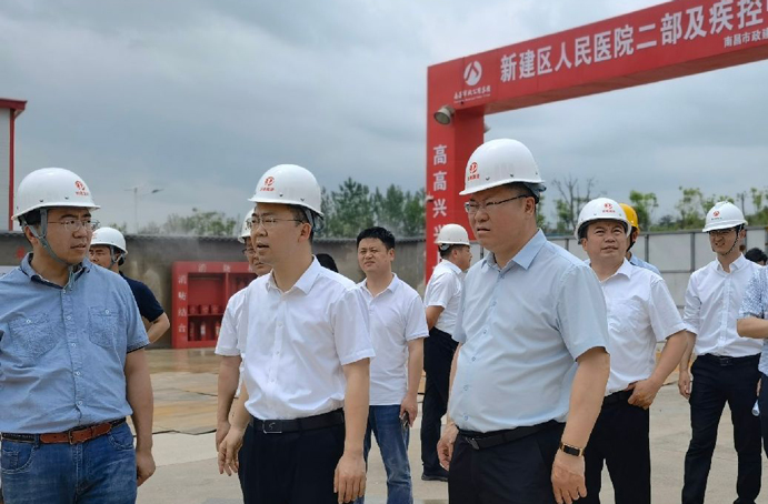 新建區(qū)委常委、常務(wù)副區(qū)長(zhǎng)賈中強(qiáng)到新建區(qū)職業(yè)技術(shù)學(xué)校新校區(qū)建設(shè)項(xiàng)目、新建區(qū)人民醫(yī)院二部及疾控中心項(xiàng)目調(diào)研